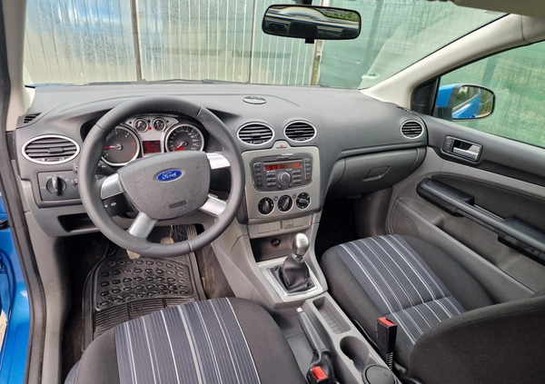 Ford Focus cena 15999 przebieg: 267000, rok produkcji 2011 z Wrocław małe 121